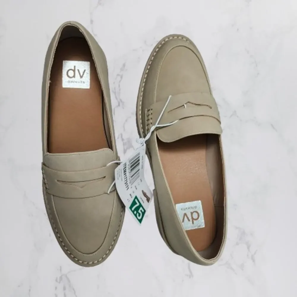 Dolce Vita Slip on Lug Loafer Dune 7.5 Crisp New with Box